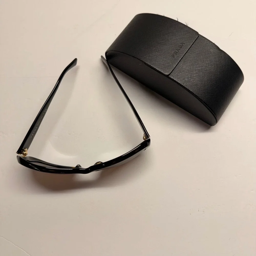 Prada sunglasses feature